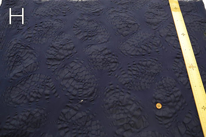 Cotton Nobility Ripple Fabric - Leaf pattern - Image 6